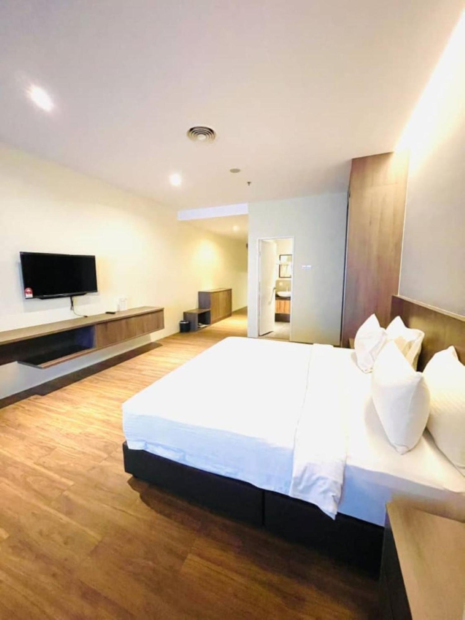 Imperial Regency & Hotel