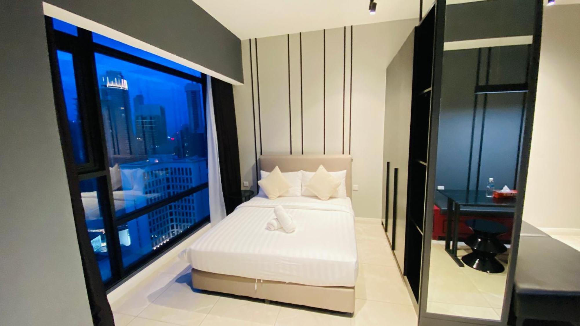 Axon Suites By Galaxy House *