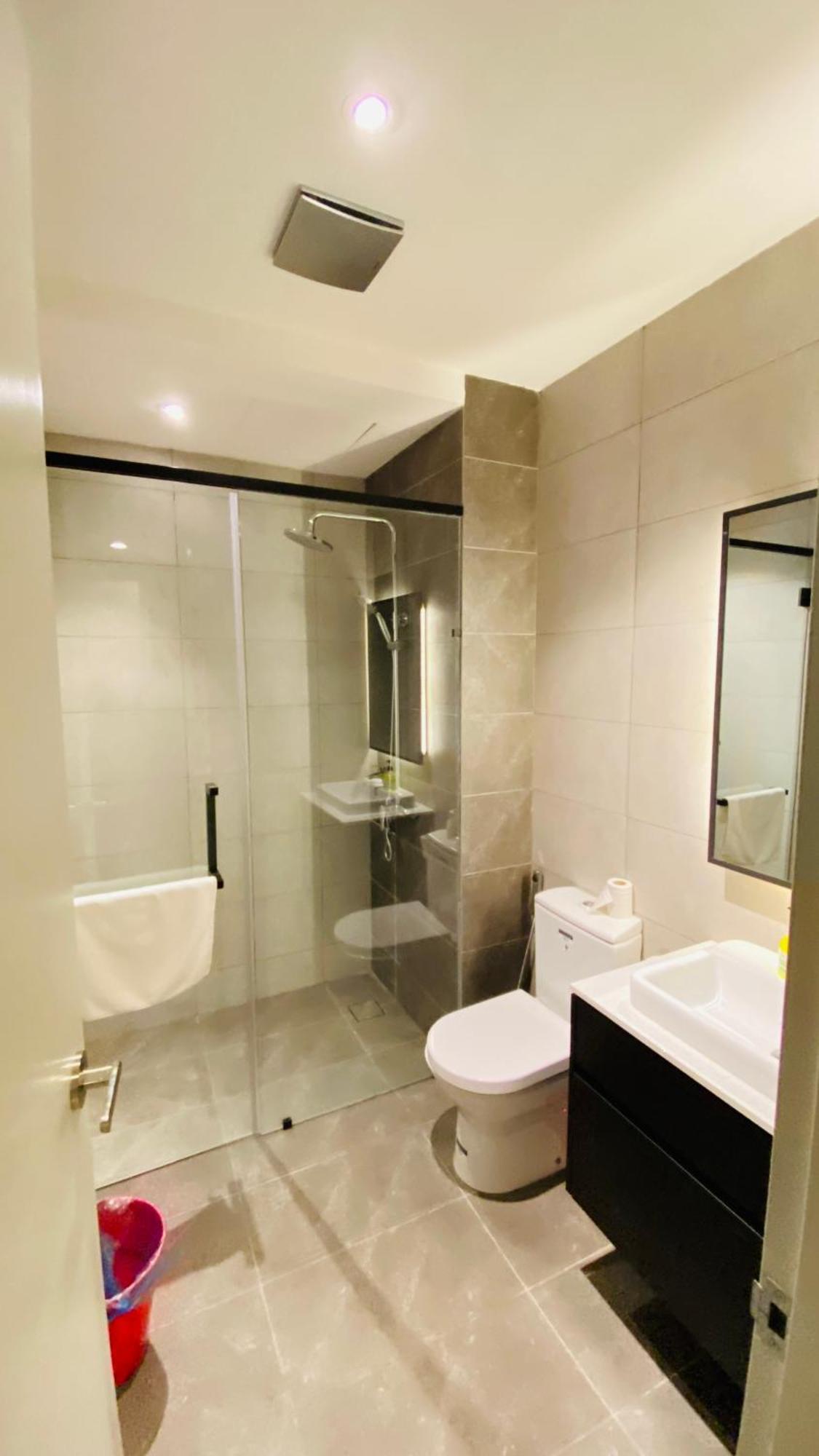 Apartemen Axon Suites By Galaxy House