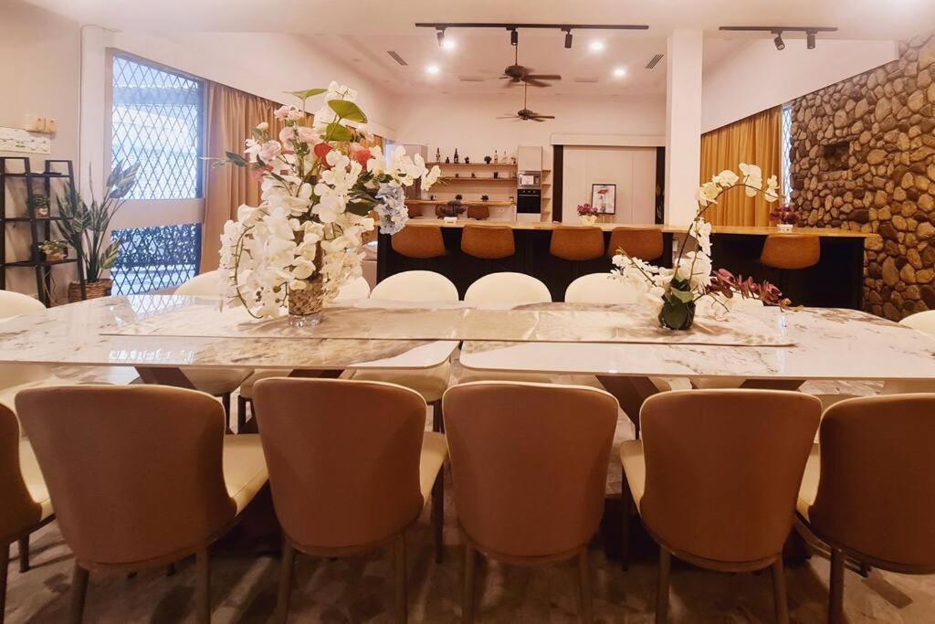 Bali Modern Style Up To 20pax In Kl Villa *