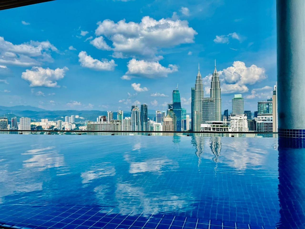 The Colony & Luxe Klcc By Classy *