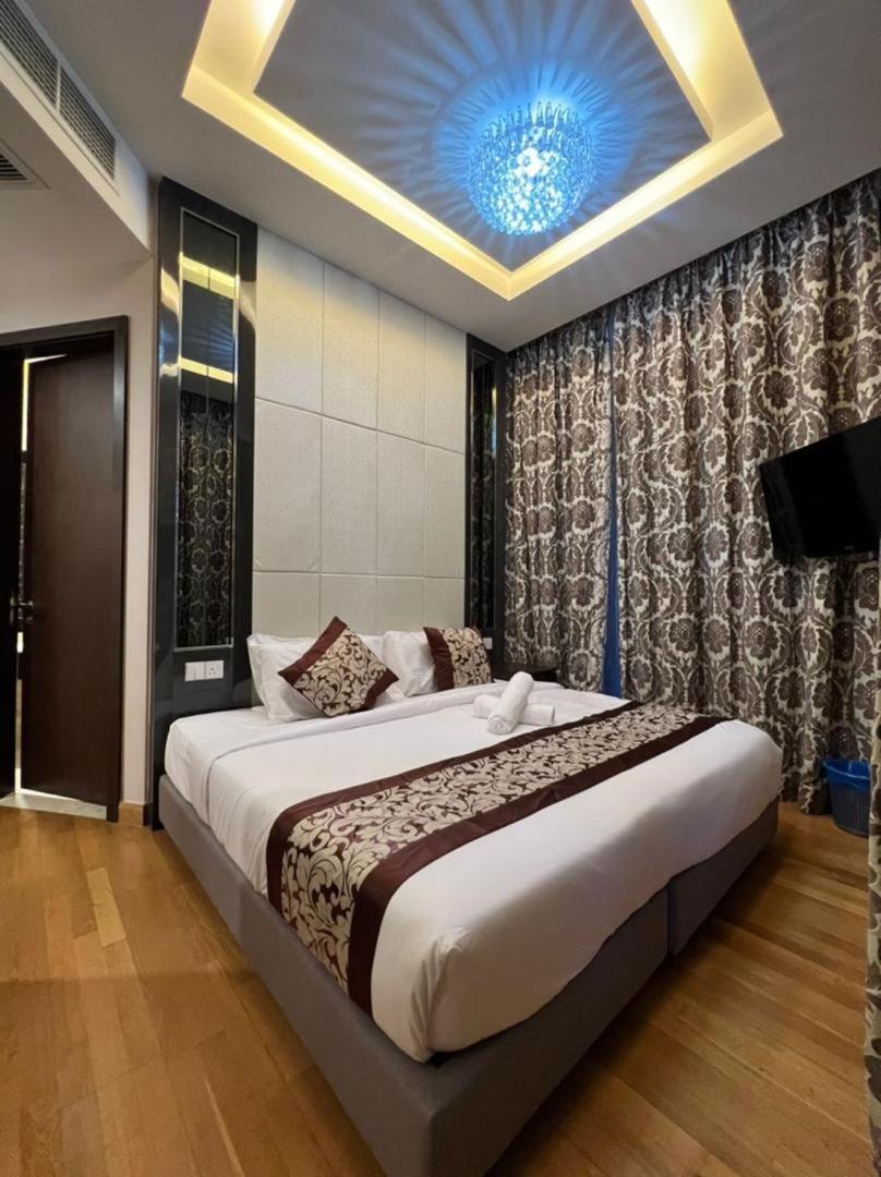Dorsett Service Kl