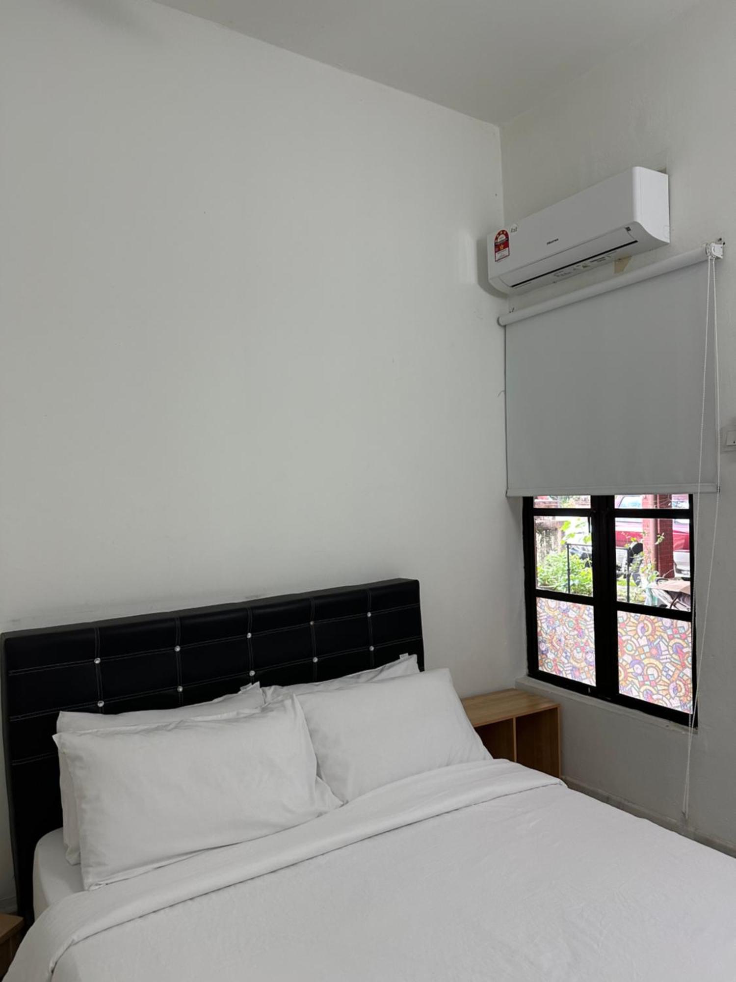 Desa Damai Fully Air Cond And Self Check In #7 Pax Apartment Kuala Lumpur