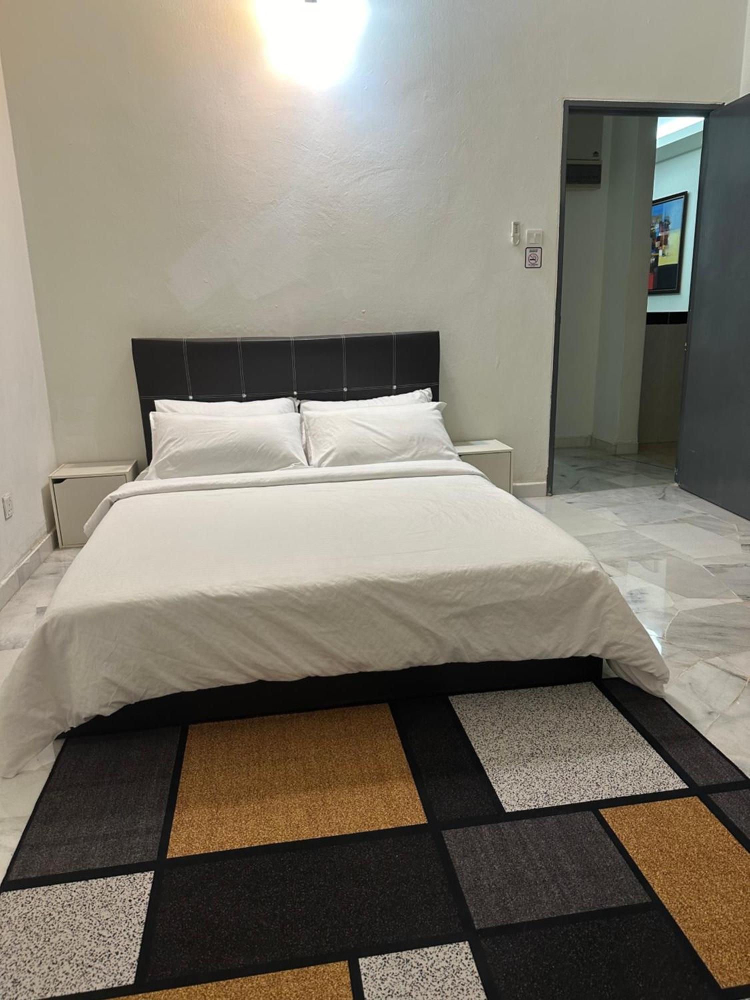 Desa Damai Fully Air Cond And Self Check In #7 Pax Apartment