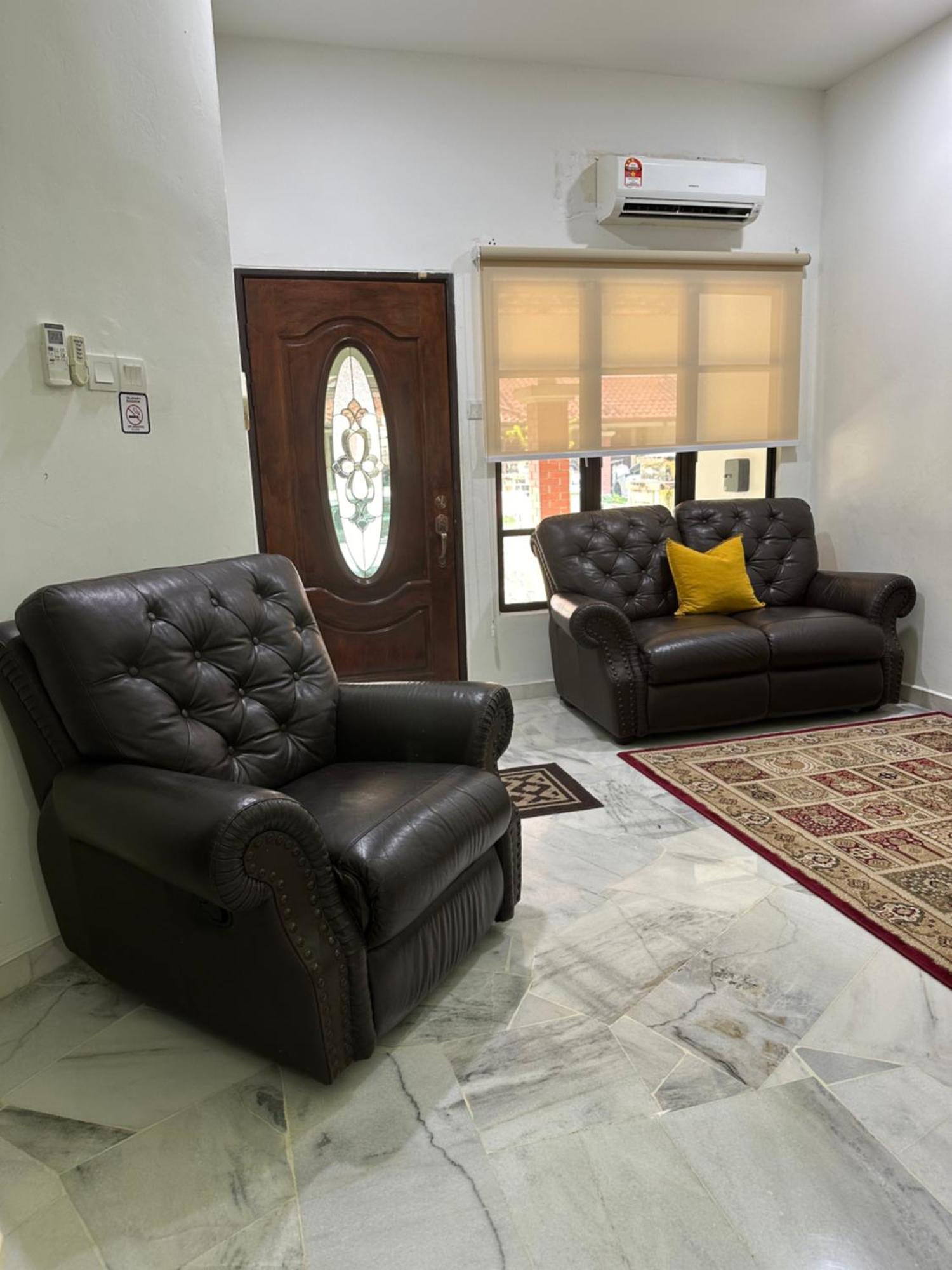 Apartment Desa Damai Fully Air Cond And Self Check In #7 Pax *