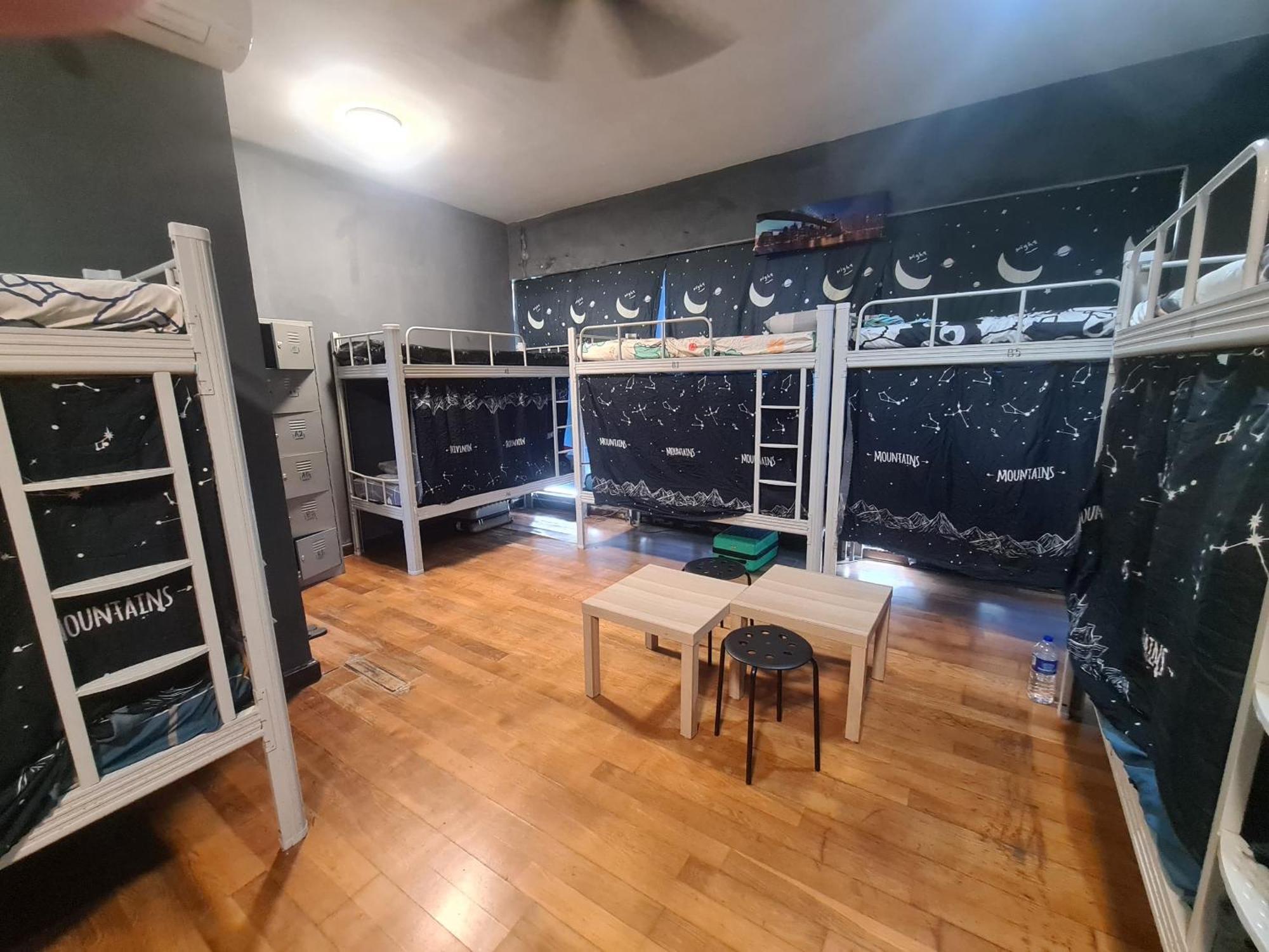 Regalia Infinity Skypool Hostel Kuala Lumpur
