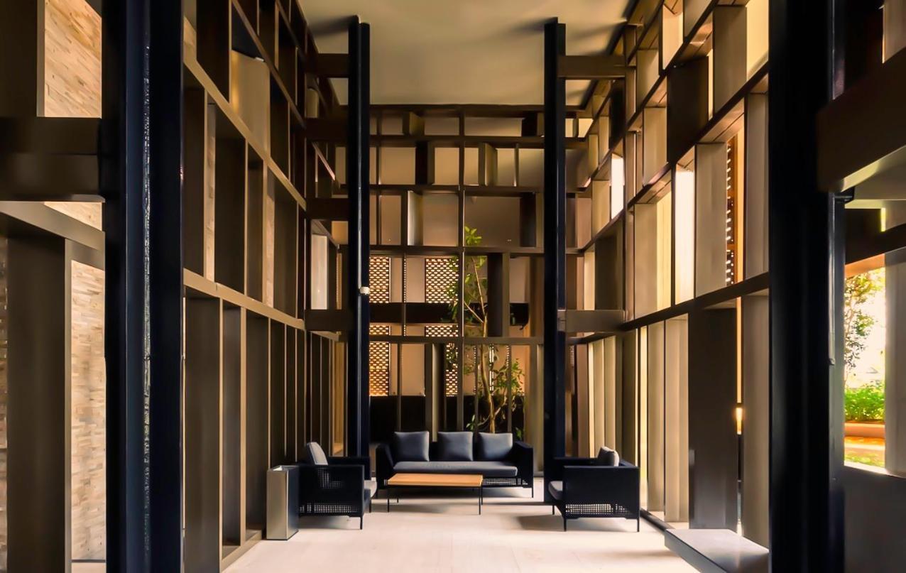Lucentia Residences By Moonlight Stay! Apartamento