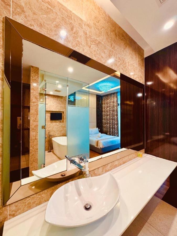 Dorsett Service Kl
