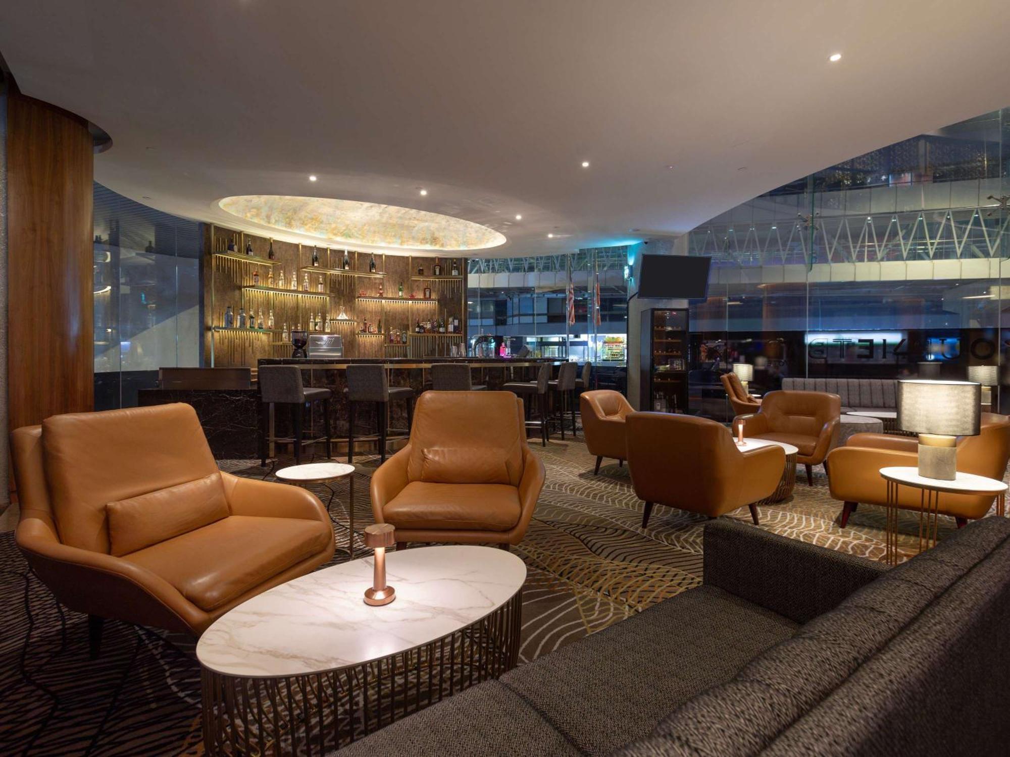 Novotel Centre Hotel 4*
