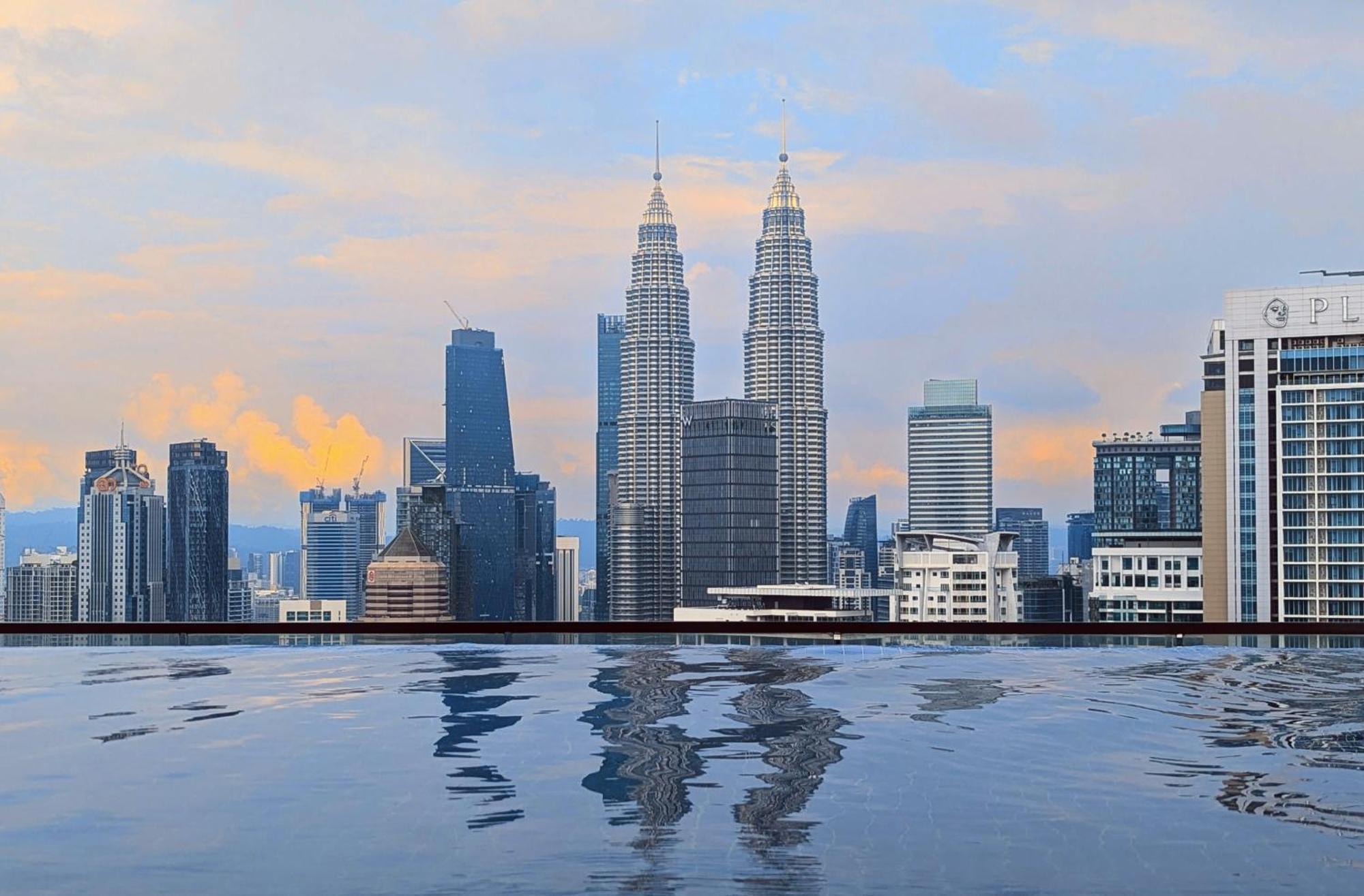 The Colony Infinitum By White House Klcc Apartment *