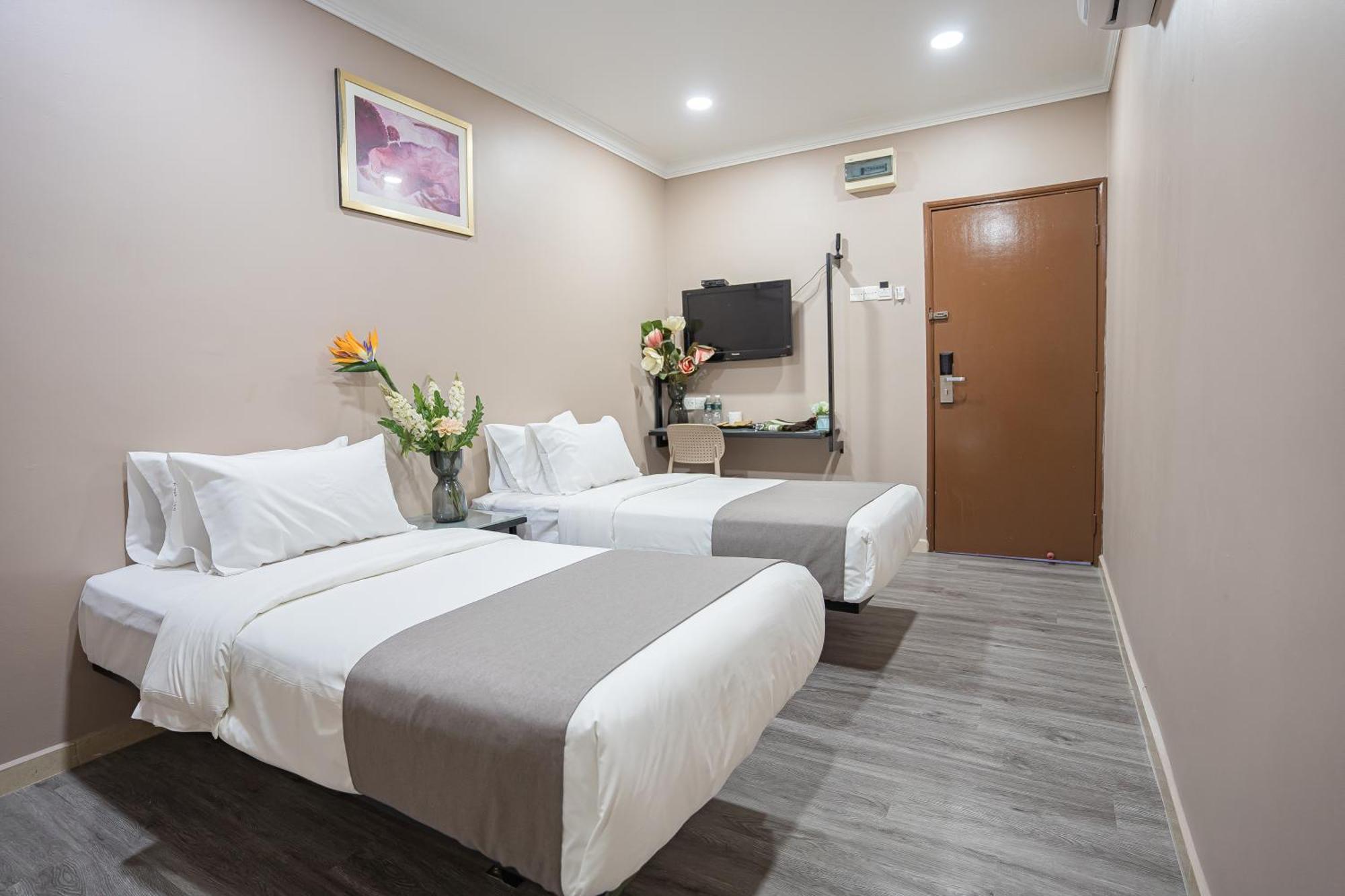 28 Rapid Hotel