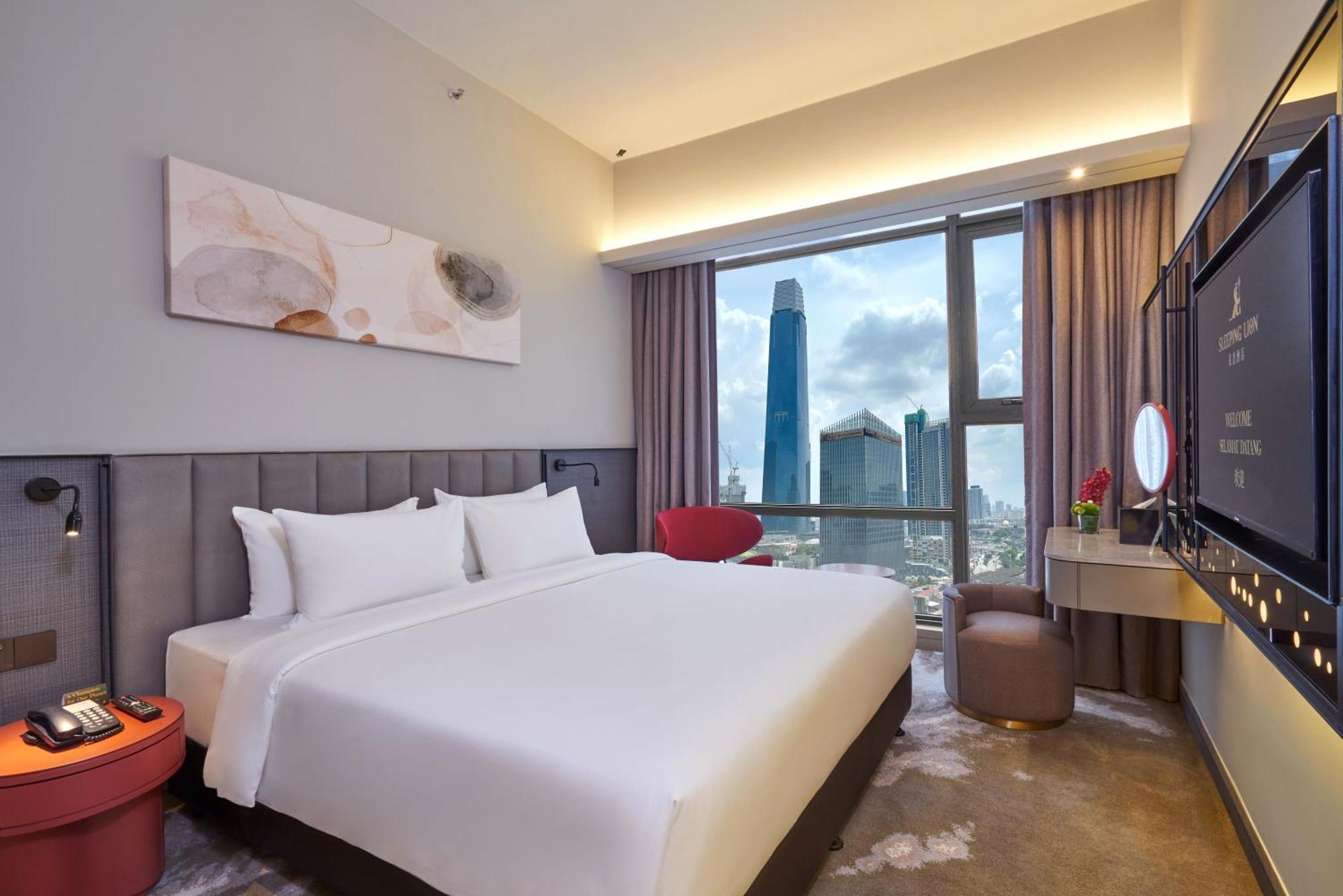 Sleeping Lion Hotel 3*