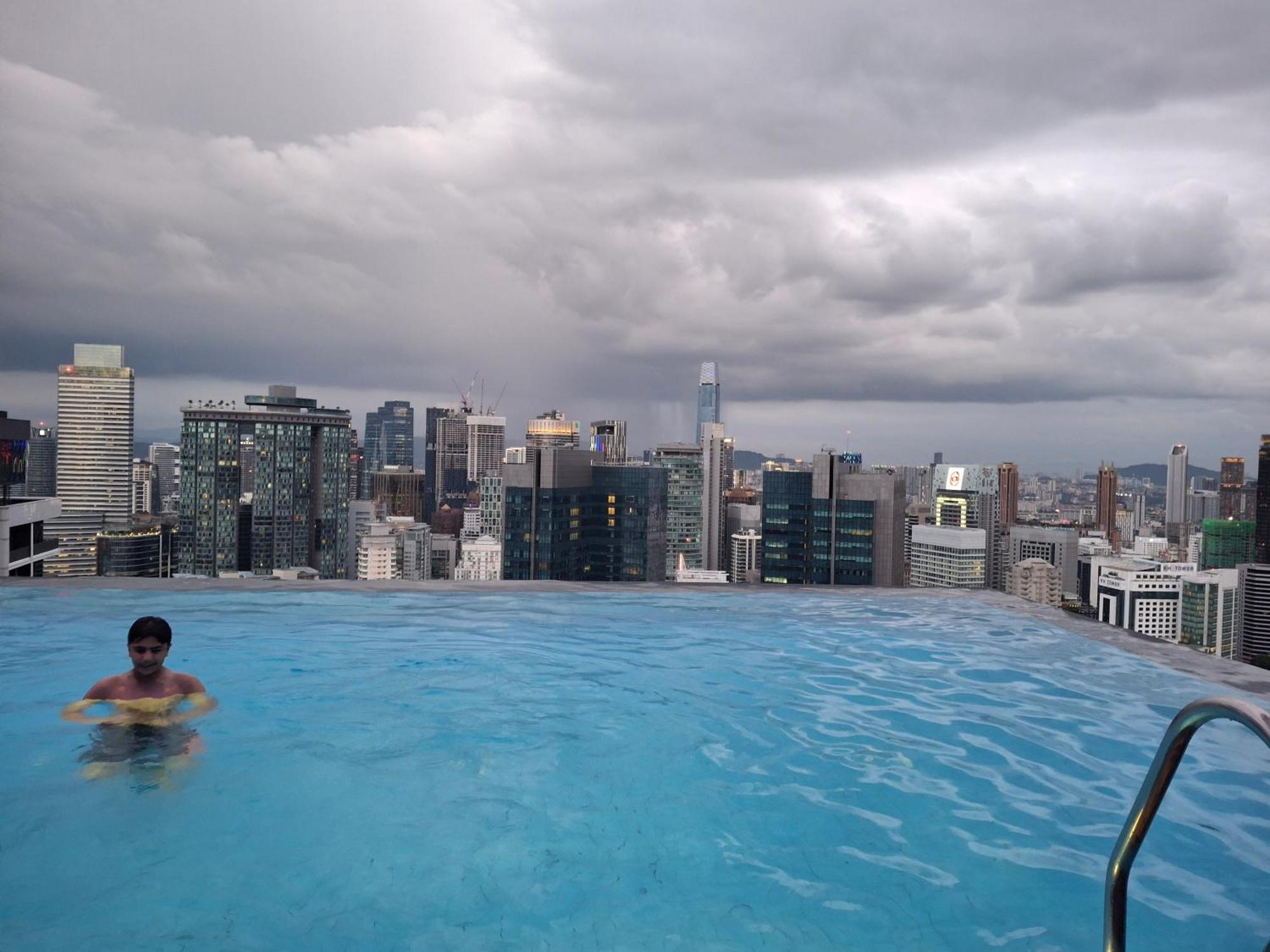 Apartment Luxury Klcc Platinum By Classy