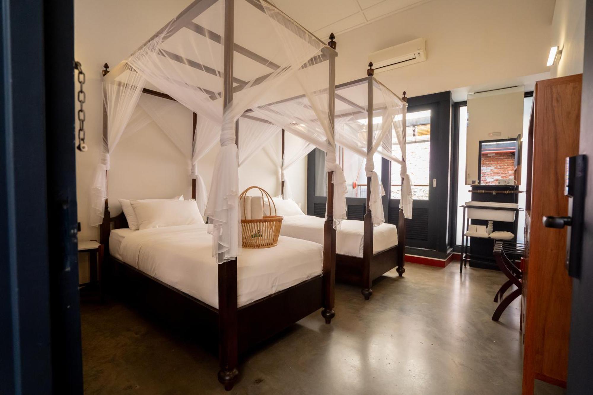 Tian Jing Hotel 3*