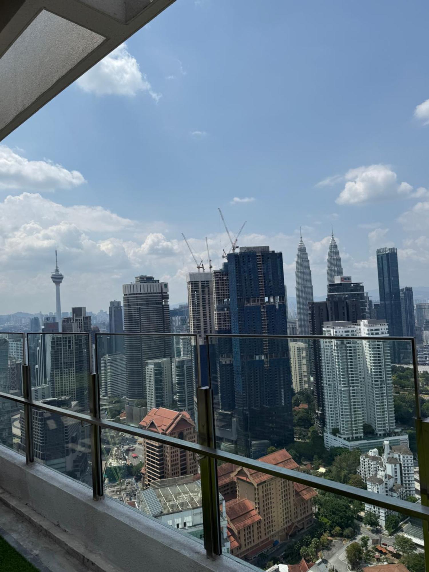 Agile Sky Near Pavilion Mall & Trx View Including Swimming Pool Apartment