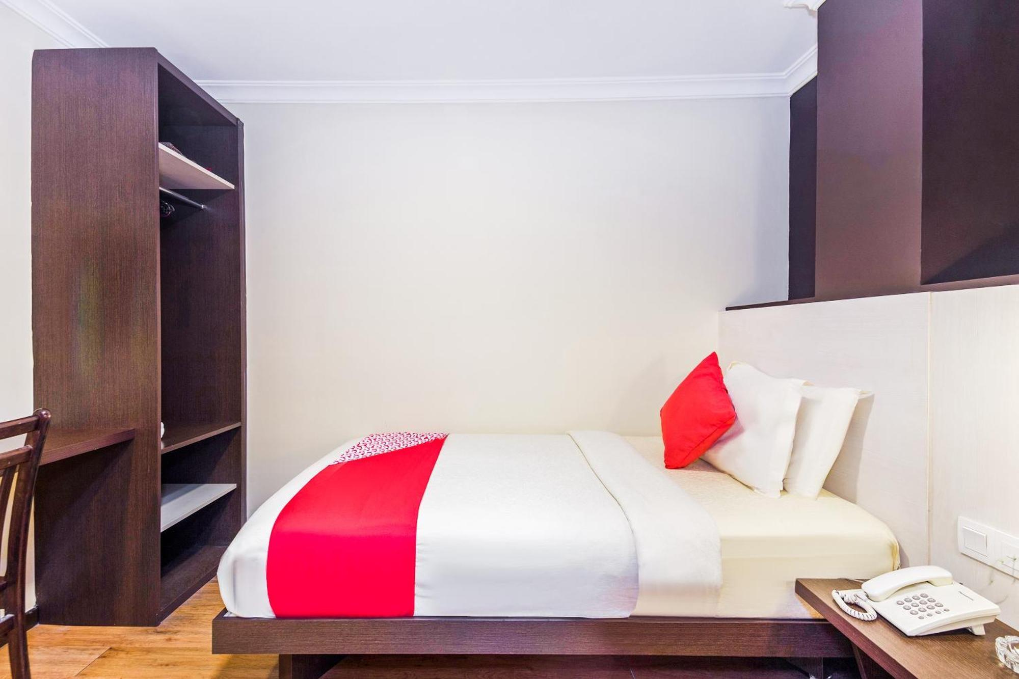 Hotel Oyo 431 De Grand Orchard 2*