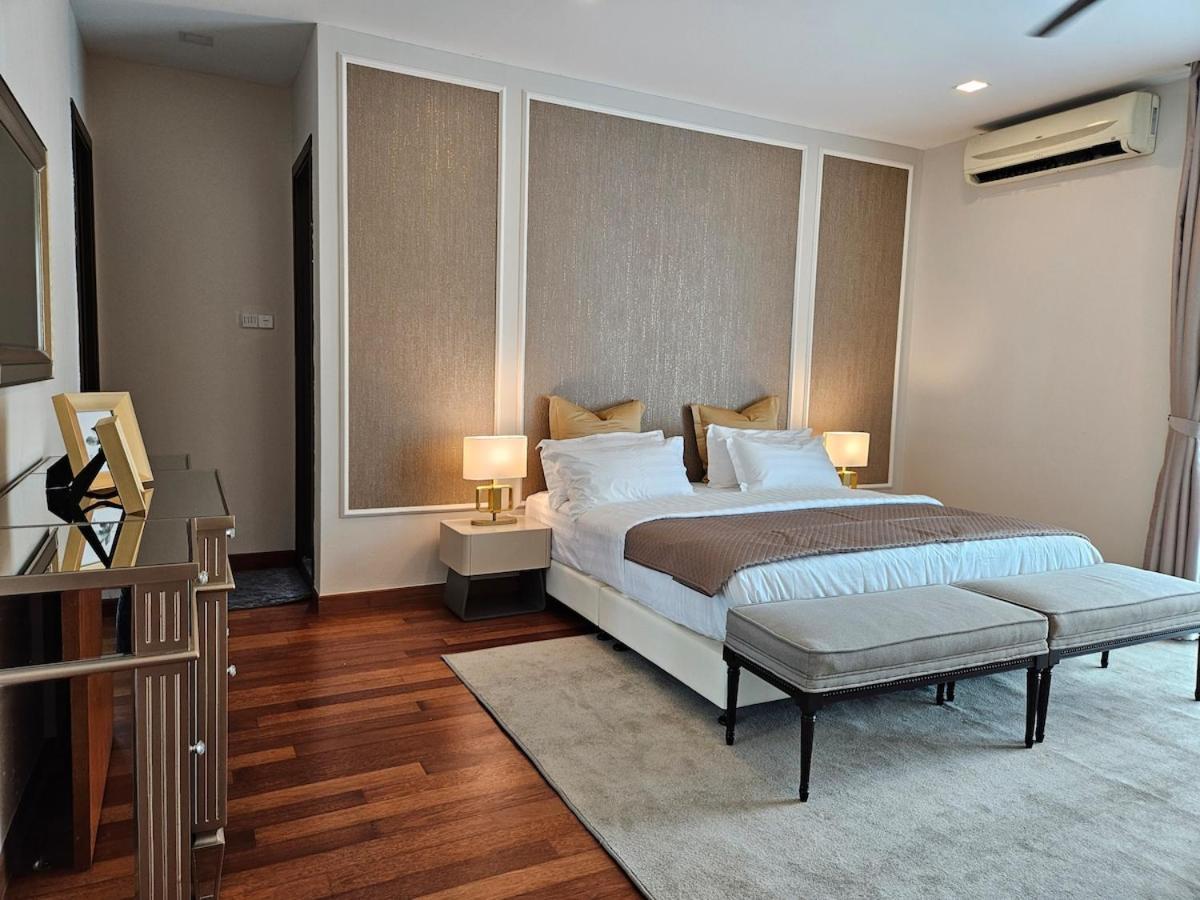 Homescape, Mont Kiara Villa Kuala Lumpur