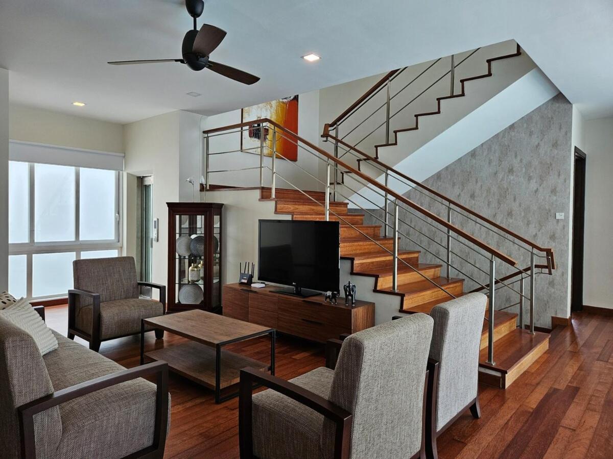 Homescape, Mont Kiara *