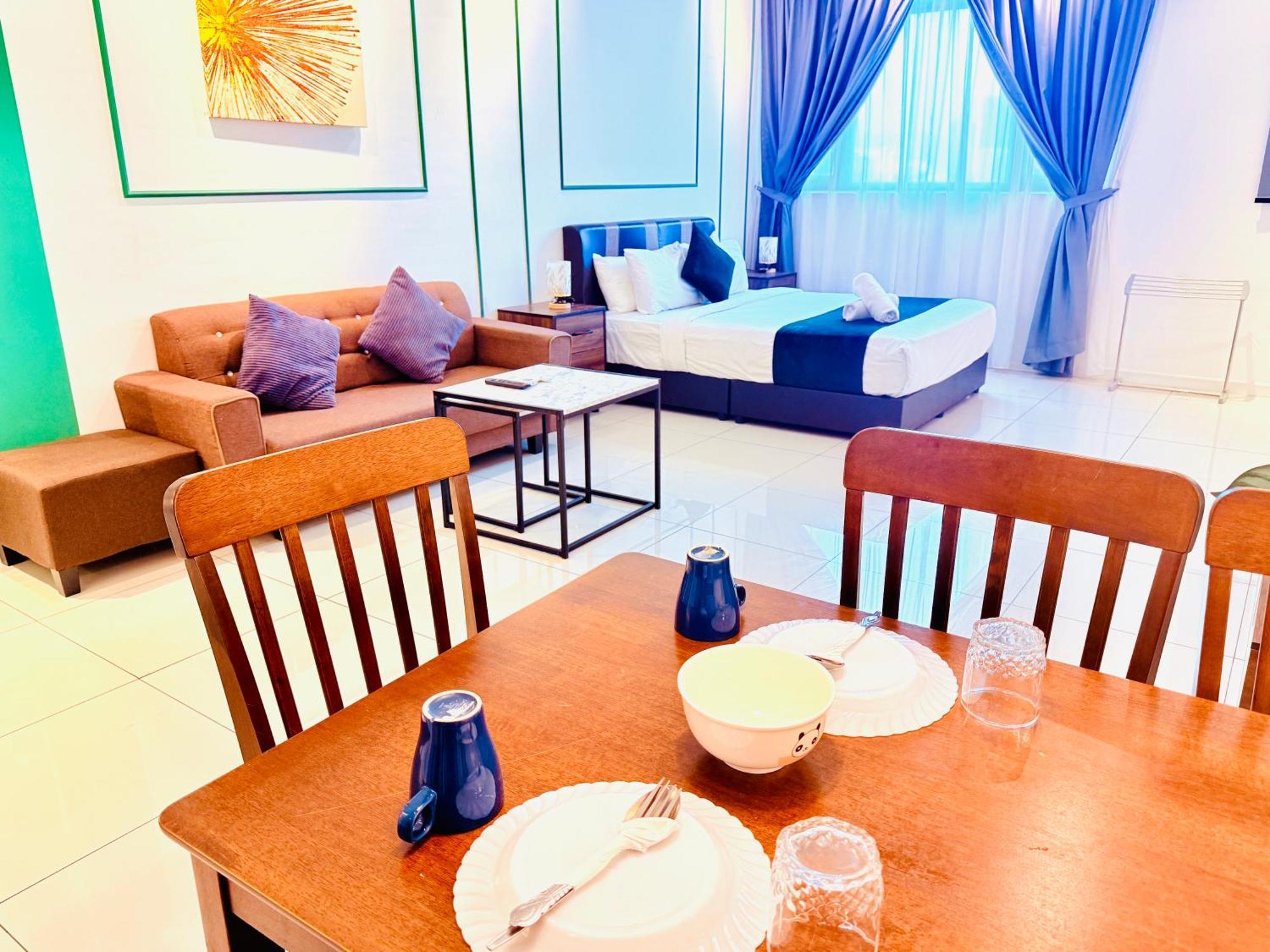 Chamber Serviced Klcc Apartment *