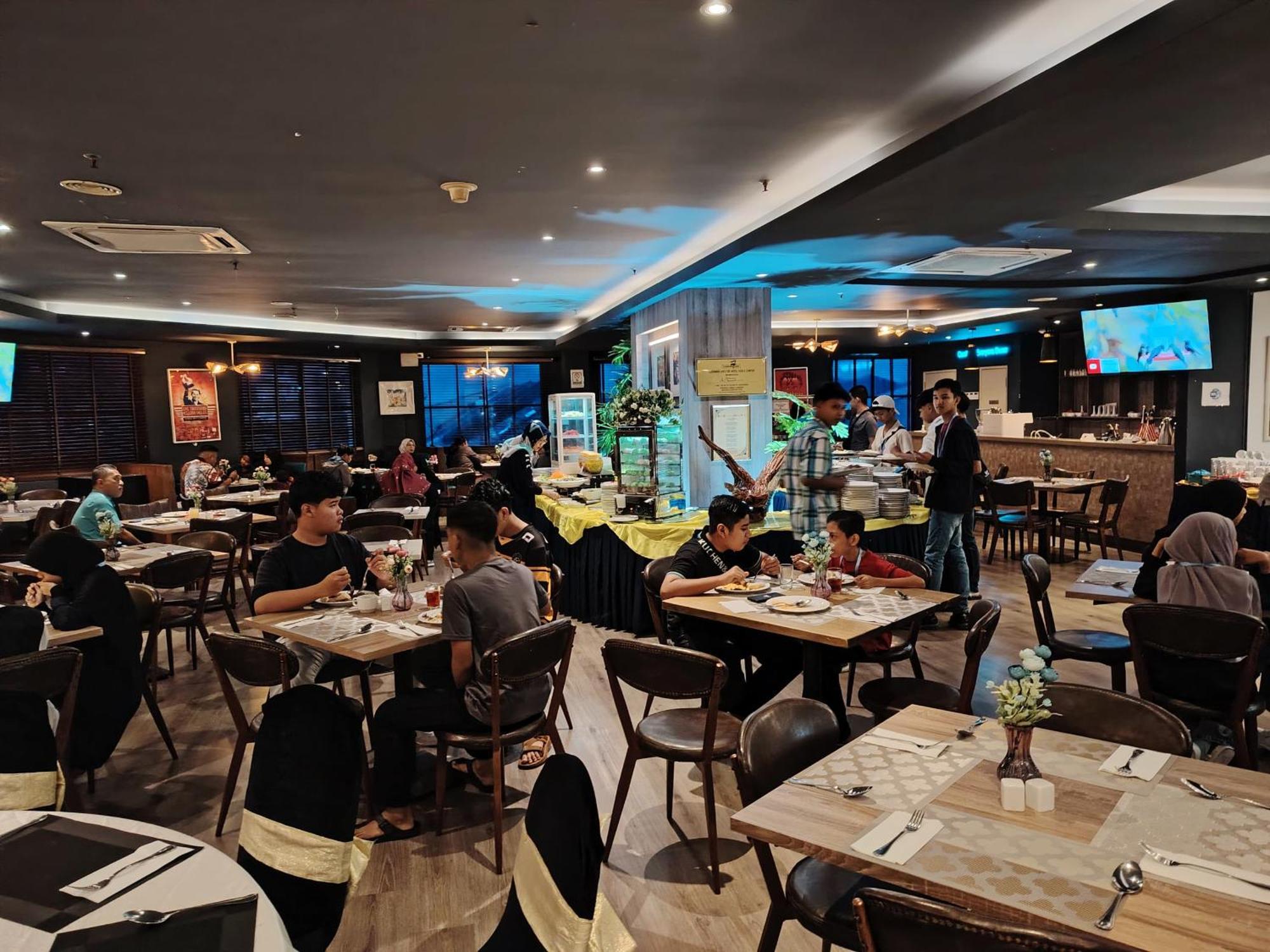 Koptown Edc Hotel 3*