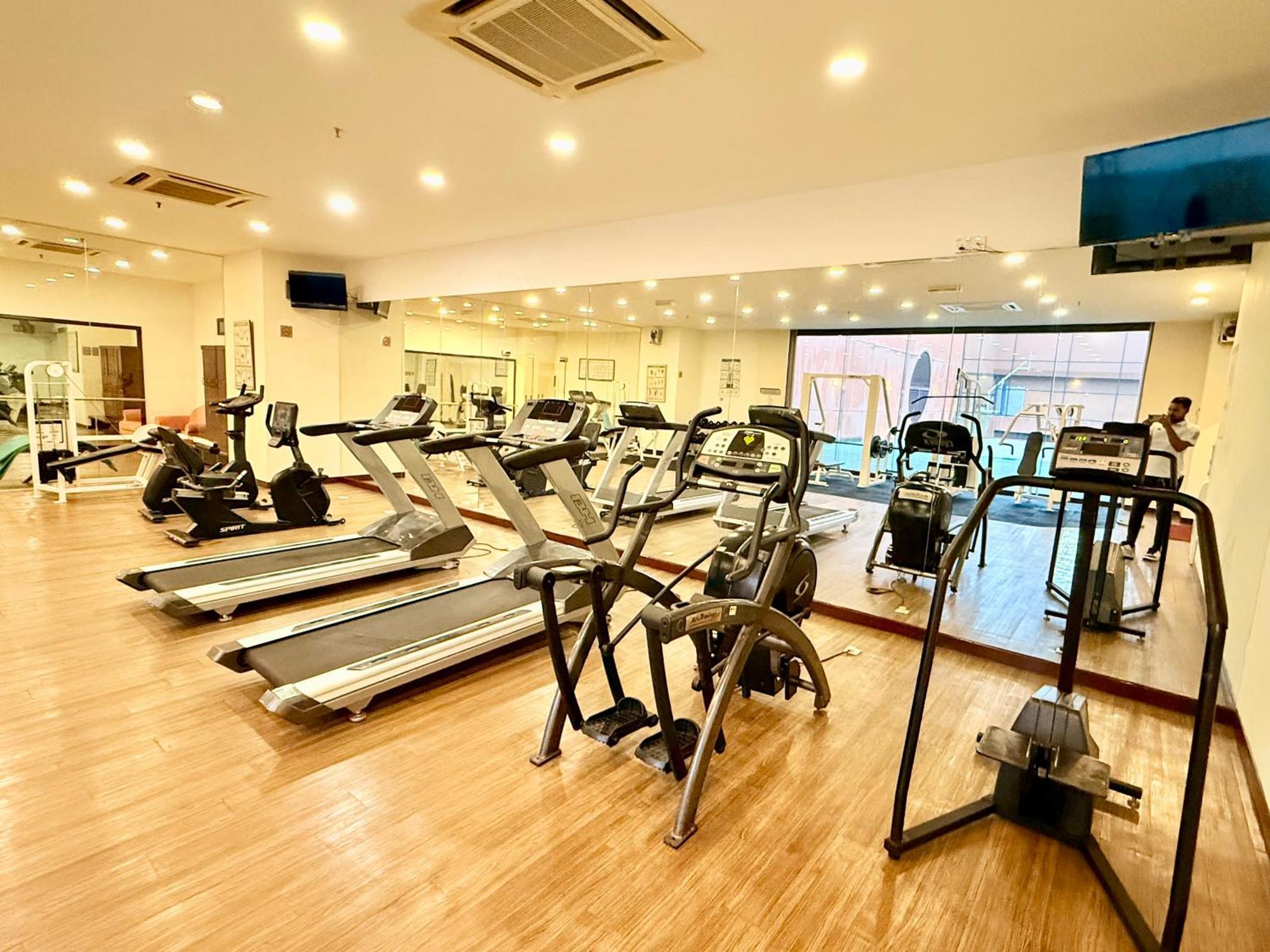 Go Daily Service Time Square Kl Apartment *