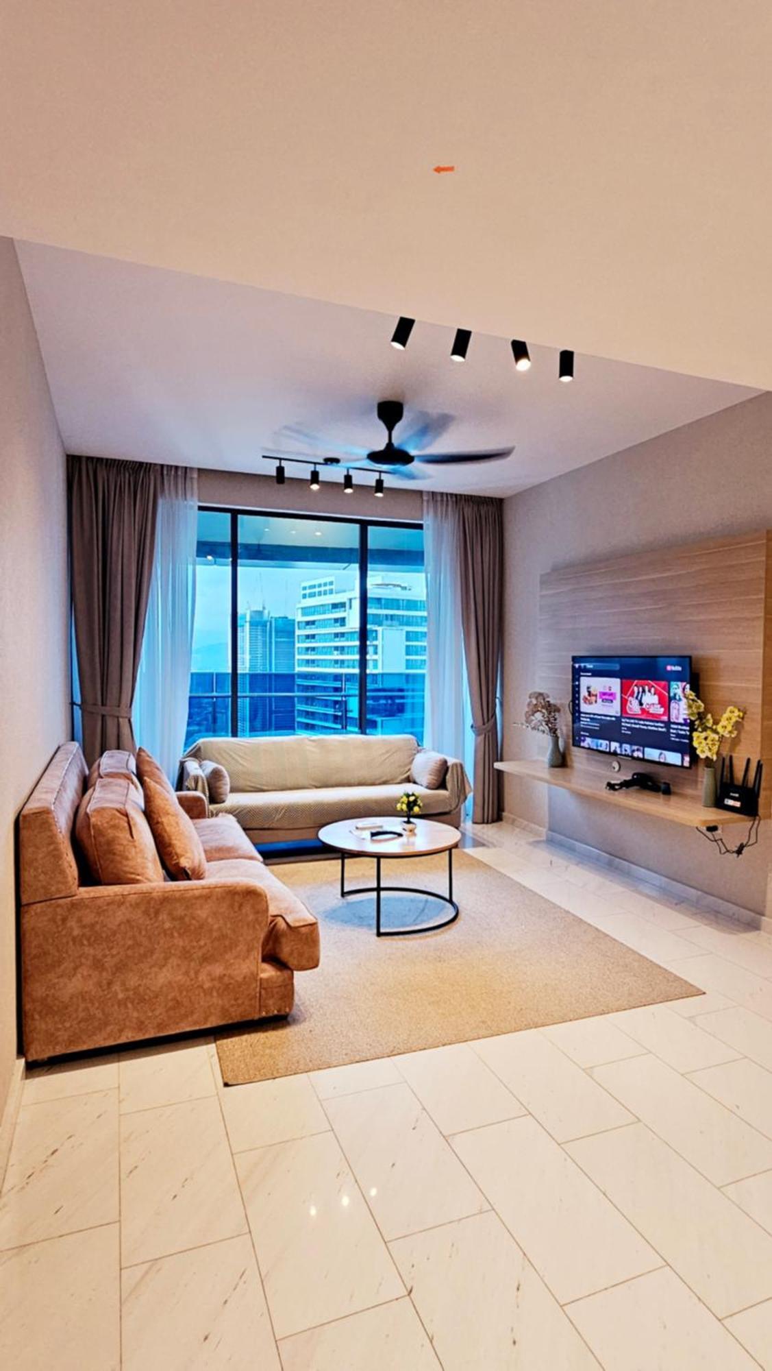 Apartment Crystal Service At Eaton Klcc *
