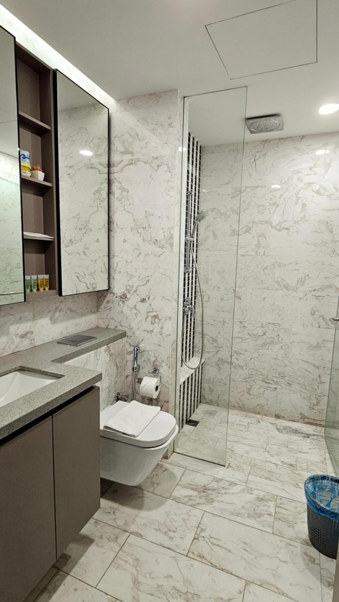 Apartment Crystal Service At Eaton Klcc *