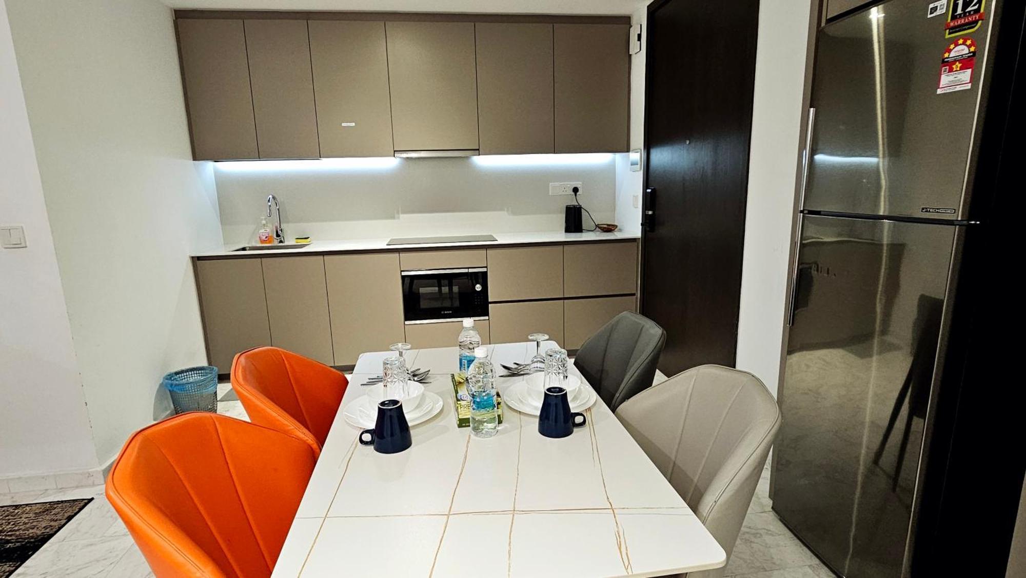 Apartment Crystal Service At Eaton Klcc Kuala Lumpur