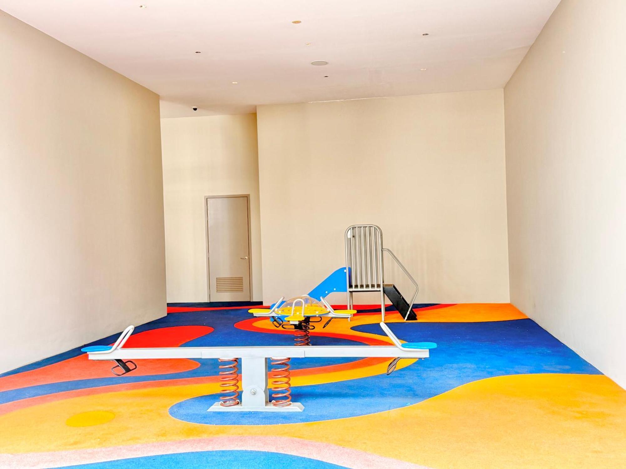 Apartment Crystal Service At Eaton Klcc *