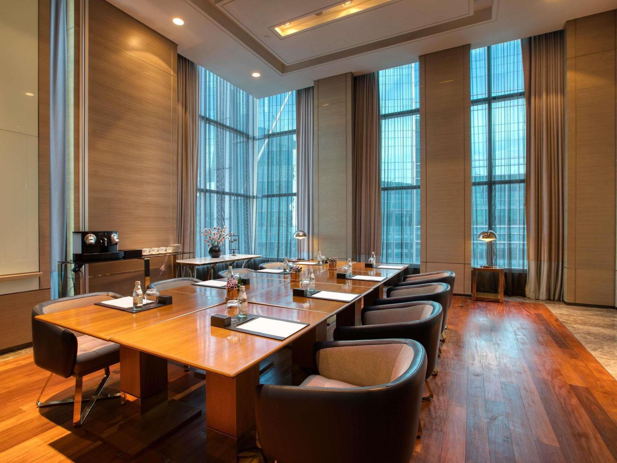 Sofitel Damansara 5*