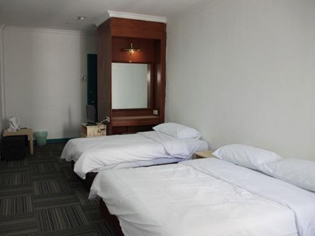 Hotel Agora 2*