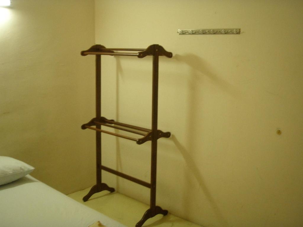 Cosmopolitan Hostel *