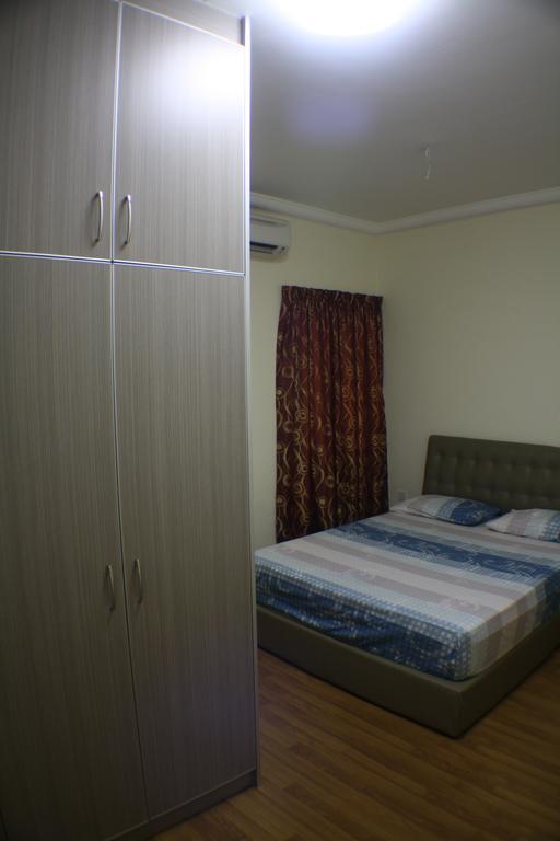 Short In Kuala Lumpur