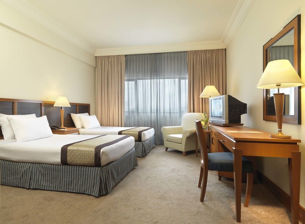 Hotel Grand Seasons