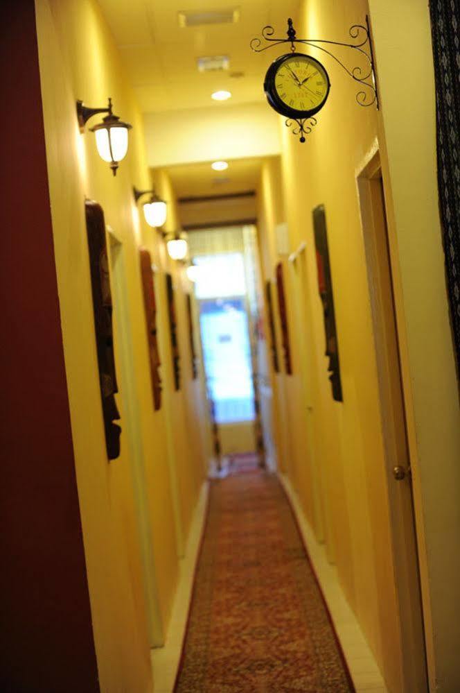 Reggae Mansion Hostel *