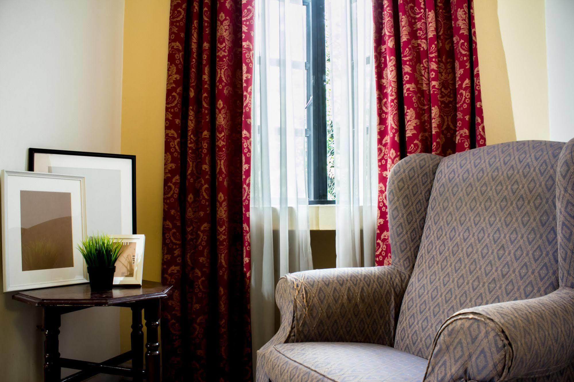 Hotel Duta Vista Suites