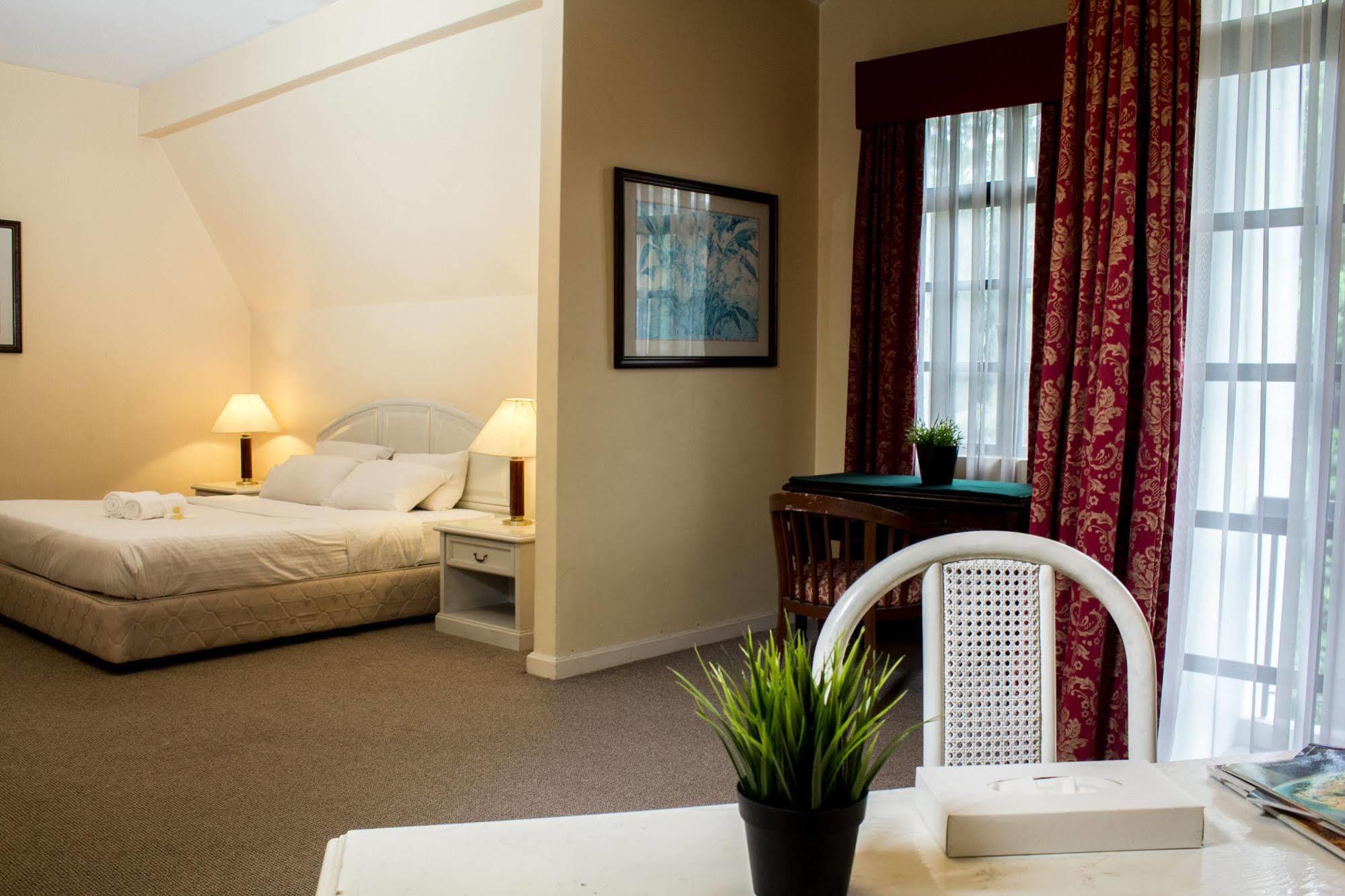 Hotel Duta Vista Suites
