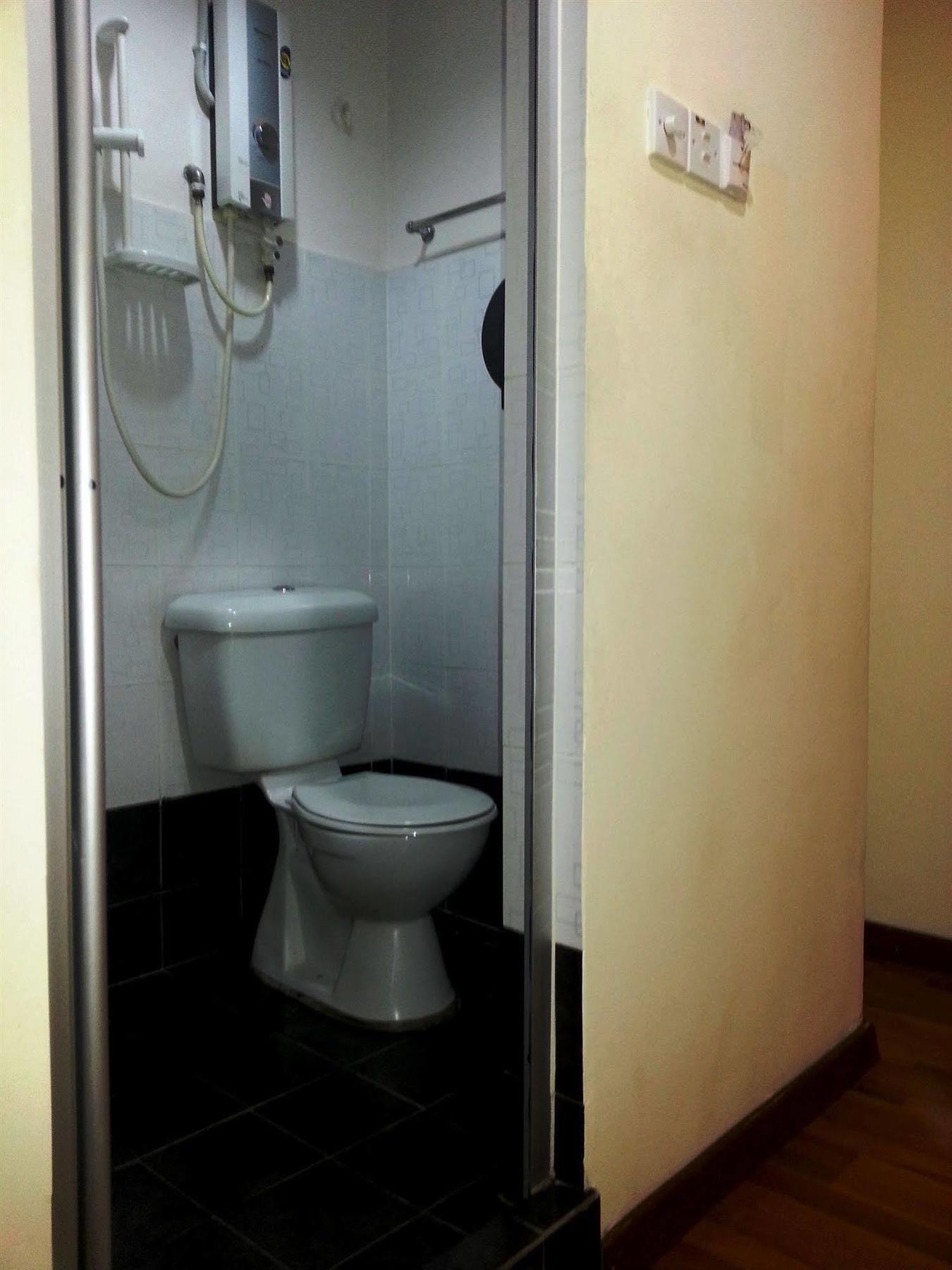 Oyo 103 V'la Garden Hotel Kuala Lumpur