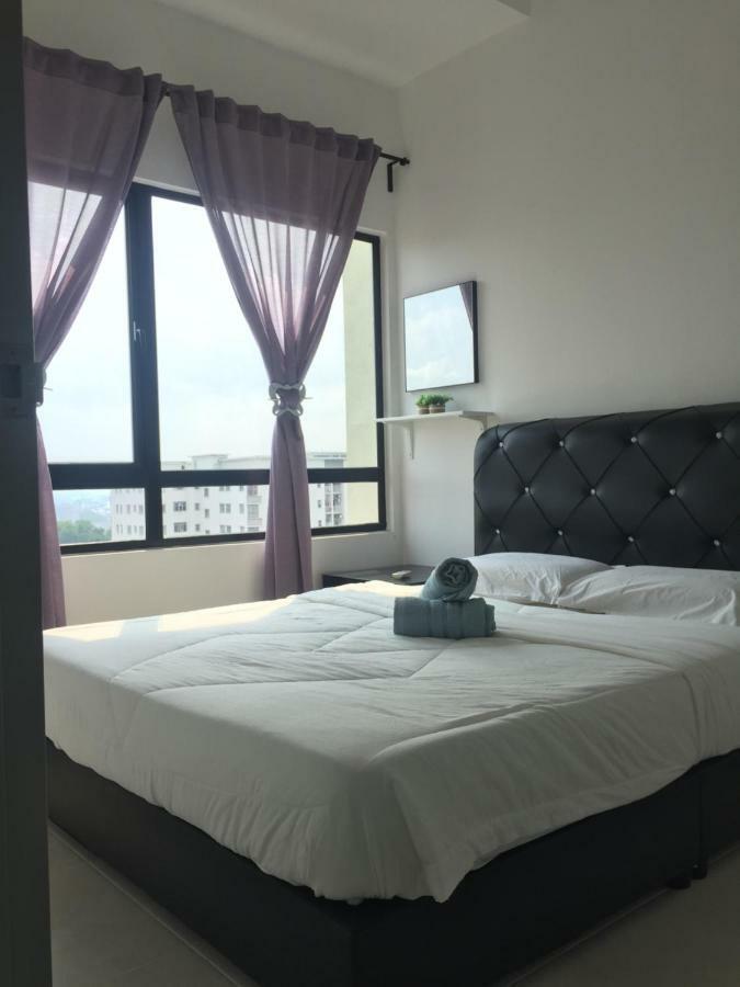 Vim 3 At Bdr Menjalara Near Eateries & Mall, Free Parking Apartment *
