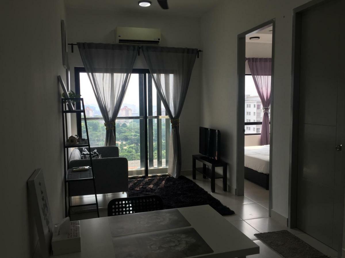 Apartment Vim 3 At Bdr Menjalara Near Eateries & Mall, Free Parking