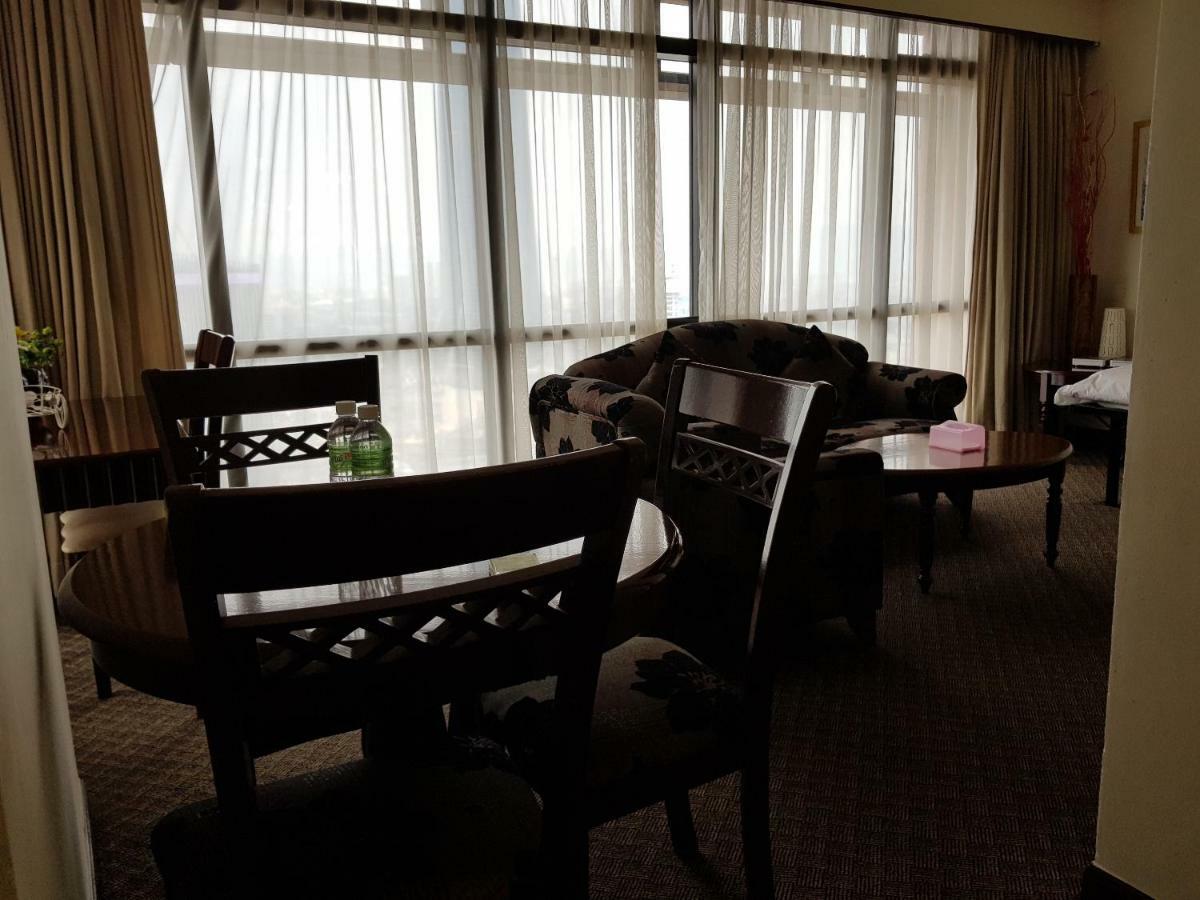 New Town At Times Square Apartment *