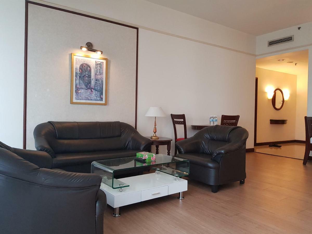 New Town At Times Square Apartment *
