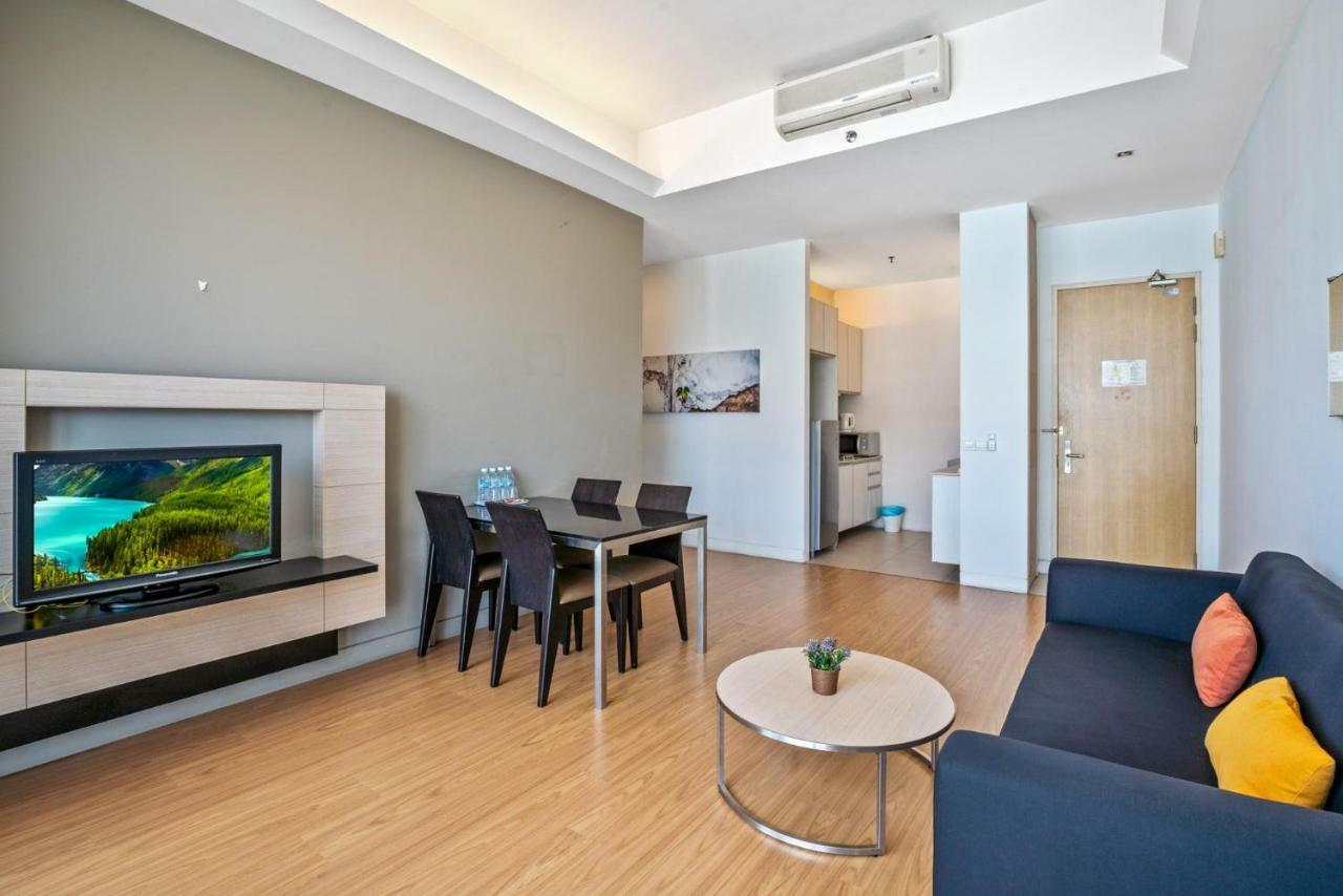 Greystone Haus @ Swiss Garden Residences Apartment *