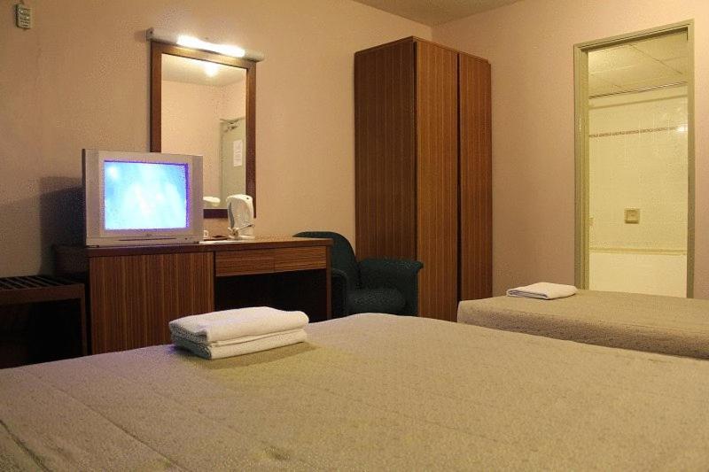 Selesa Hotel