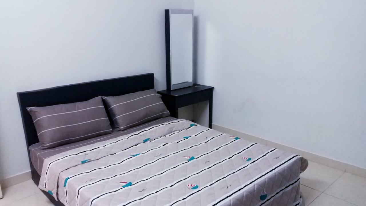 Large 4bedroom Homestay Pv6 With Large Swimming Pool *