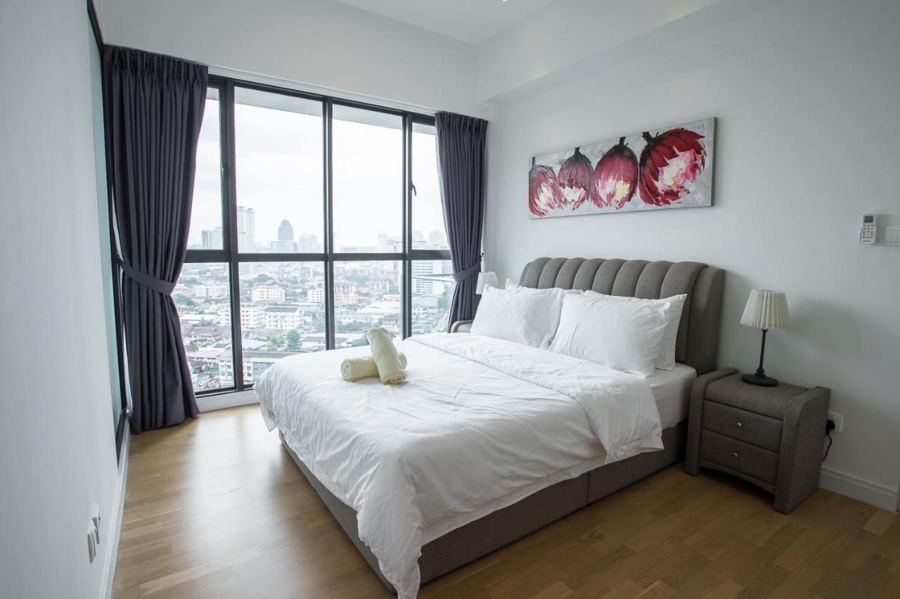 Staycation In Kl City- Platinum Suites Kuala Lumpur