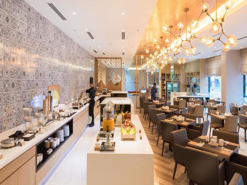 Hilton Garden - North Hotel 3*