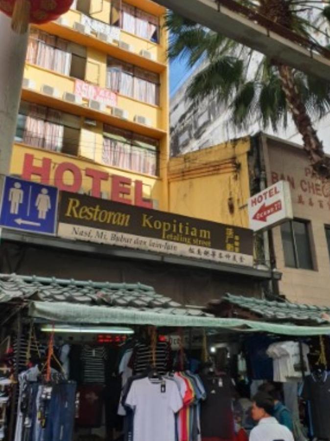 Hotel Oyo 89837 Ocean 77 2*