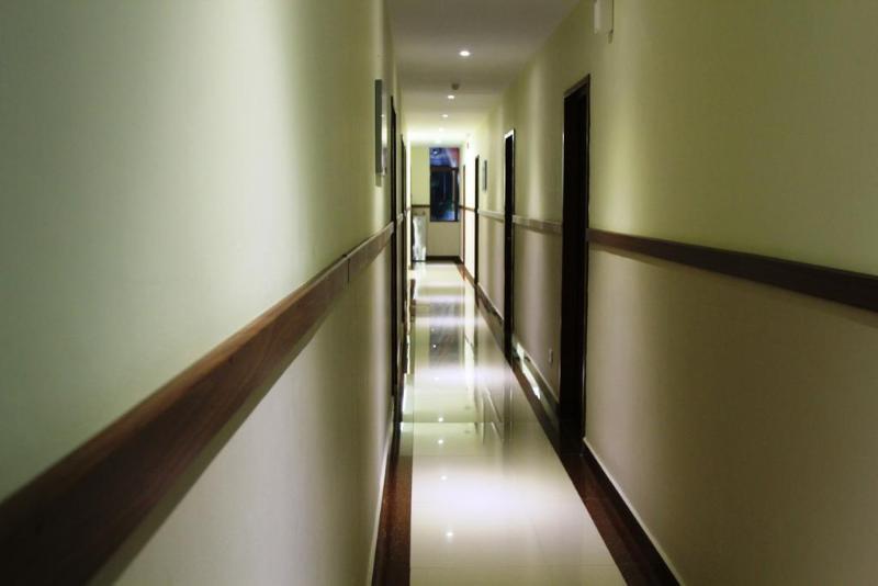 Hotel Oyo 89837 Ocean 77