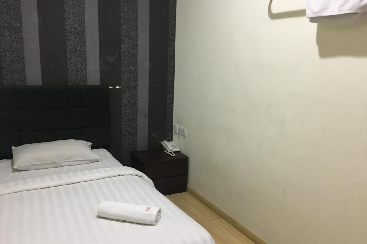 Oyo 89837 Ocean 77 Hotel